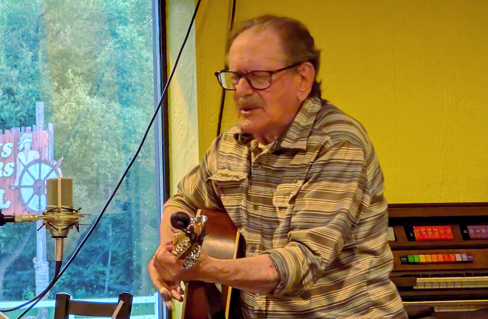 Bear Foot Balladeer performing at Birdy's Beatery